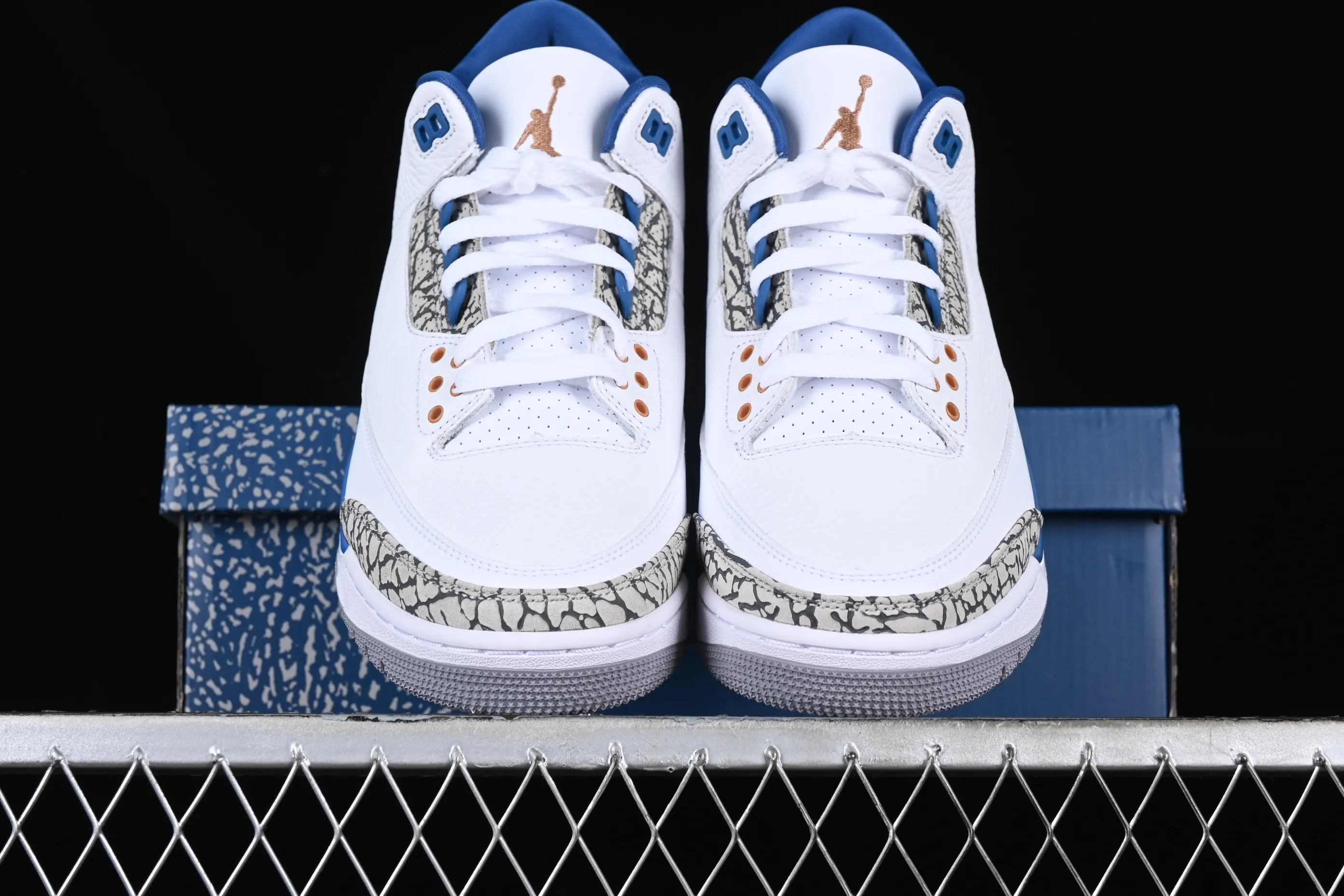 All categories Air Jordan Jordan series basketball shoes Air Jordan 3 Pure original Air Jordan Retro AJ3 Joe 3 white and blue Wizards CT8532-148
